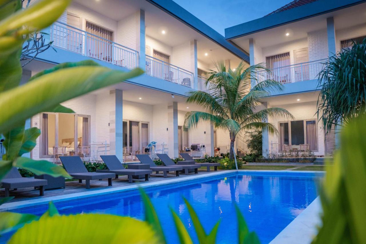 Berawa Dini Guesthouse Canggu  Ngoại thất bức ảnh