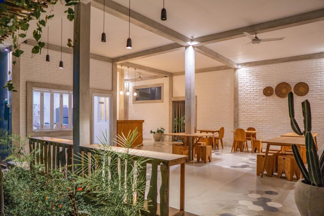 Berawa Dini Guesthouse Canggu  Ngoại thất bức ảnh