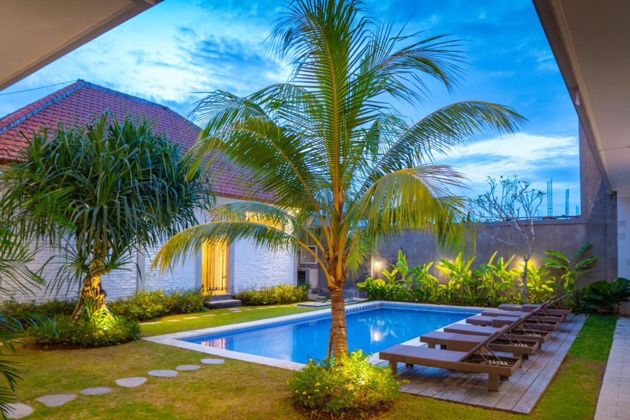 Berawa Dini Guesthouse Canggu  Ngoại thất bức ảnh