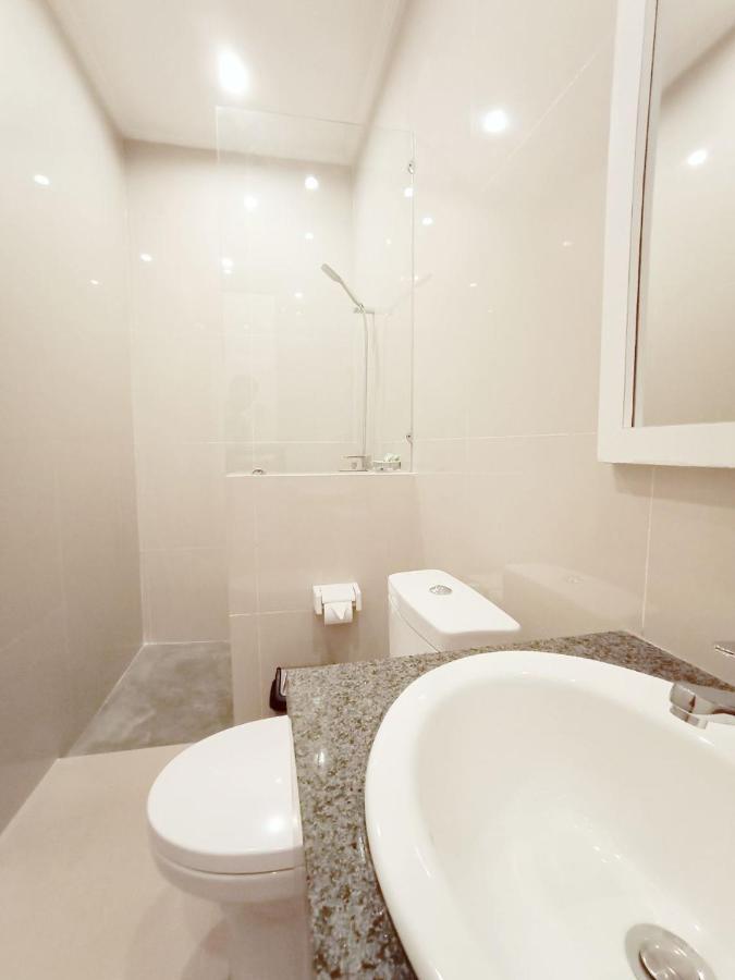 Berawa Dini Guesthouse Canggu  Ngoại thất bức ảnh